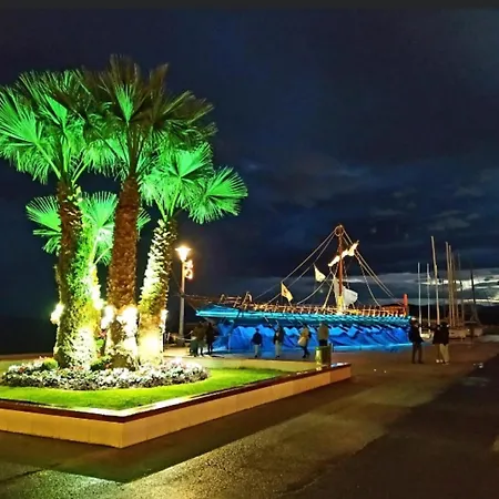 Διαμέρισμα Zoi's Central *