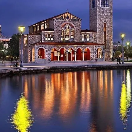 Zoi's Central * Volos